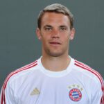 Apakah Manuel Neuer Di Pertahankan Bayern Munchen?
